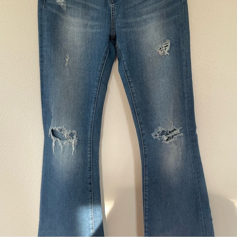 Greywire Distressed Flare Mid Rise Jeans - Ripped - Medium Blue Wash - Womens 25 - Picture 7 of 10
